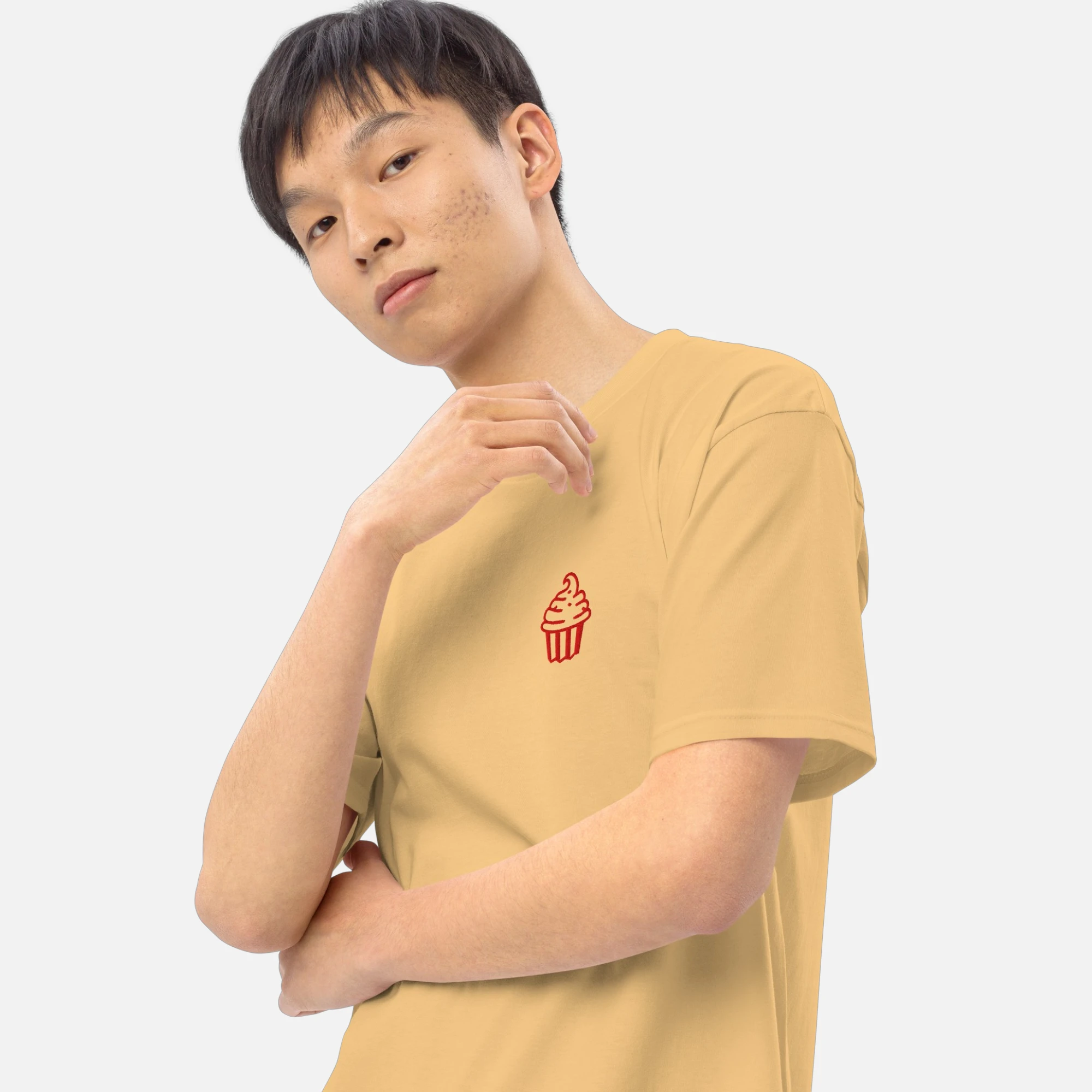 Men’s CupCake Graphic premium heavyweight tee - Image 3